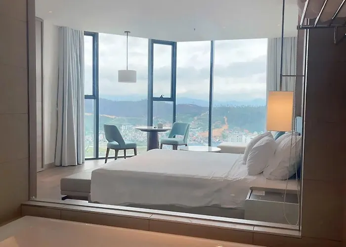 Tomstay By A La Carte Hotel Ha Long